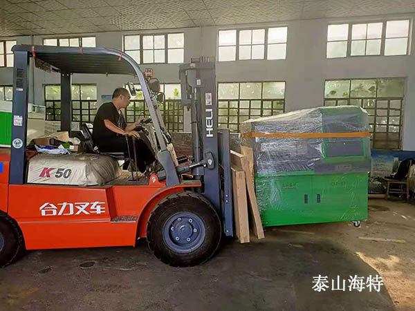 泰山海特牌試驗(yàn)臺(tái)專車送貨